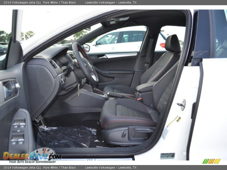 Titan Black Interior - 2014 Volkswagen Jetta GLI Photo #3
