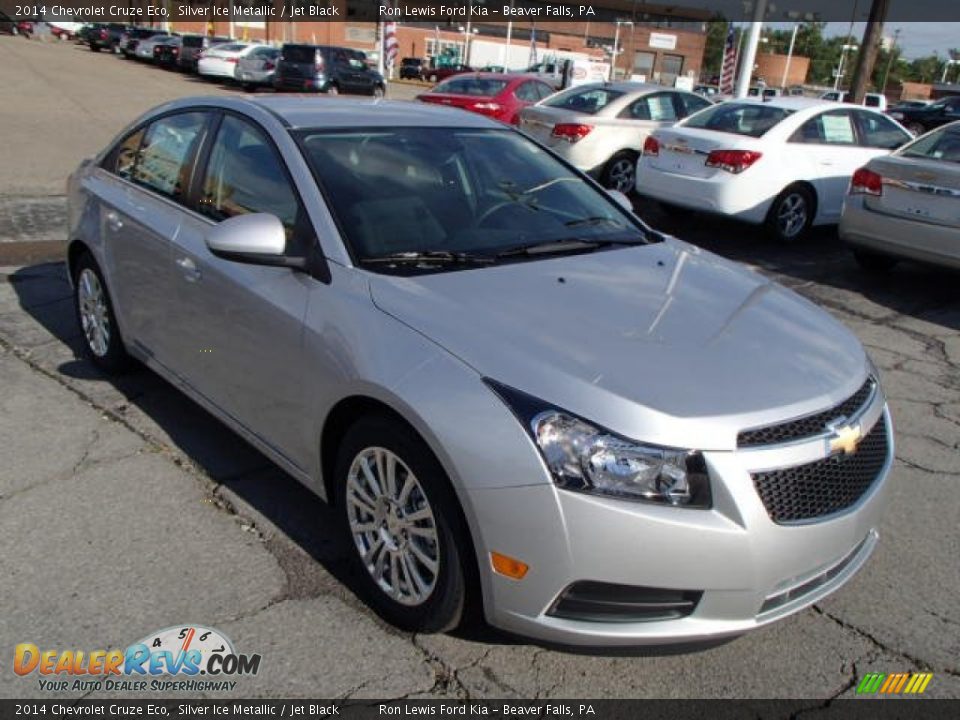 Front 3/4 View of 2014 Chevrolet Cruze Eco Photo #2