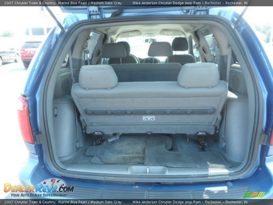 2007 Chrysler Town & Country  Trunk Photo #7