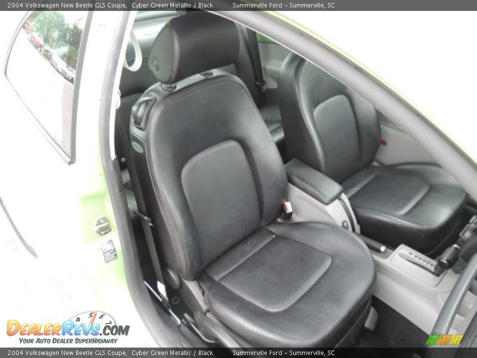 2004 Volkswagen New Beetle GLS Coupe Cyber Green Metallic / Black Photo #8