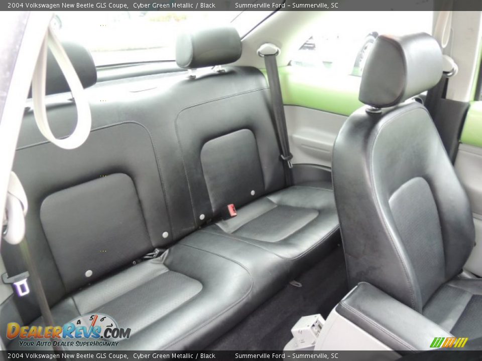 2004 Volkswagen New Beetle GLS Coupe Cyber Green Metallic / Black Photo #10