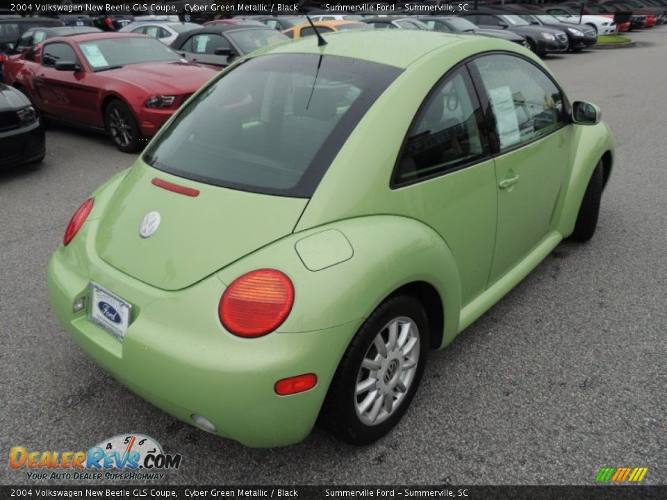 2004 Volkswagen New Beetle GLS Coupe Cyber Green Metallic / Black Photo #11