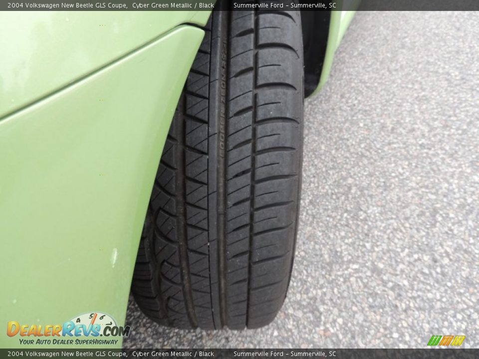 2004 Volkswagen New Beetle GLS Coupe Cyber Green Metallic / Black Photo #15