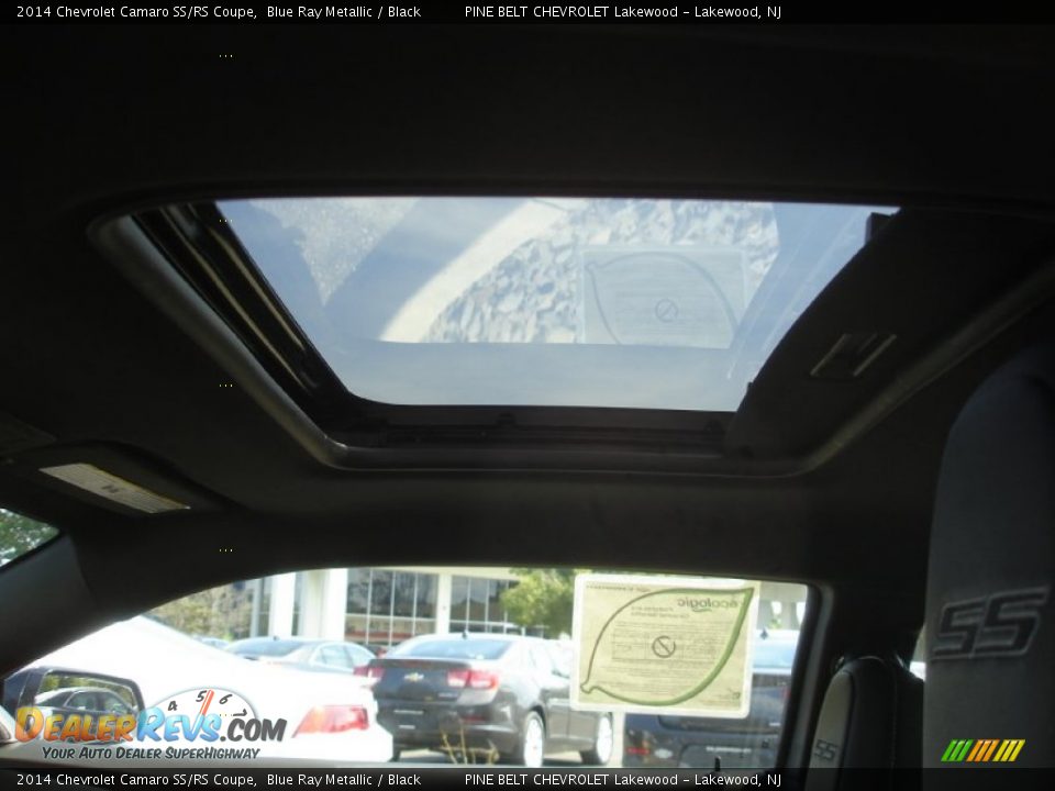 Sunroof of 2014 Chevrolet Camaro SS/RS Coupe Photo #7