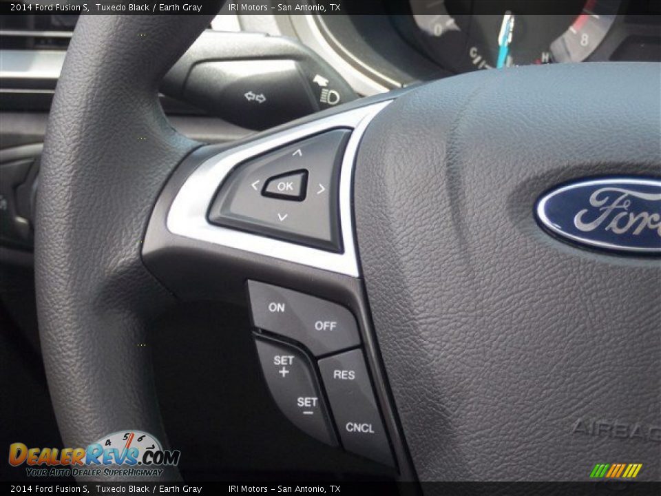 Controls of 2014 Ford Fusion S Photo #13