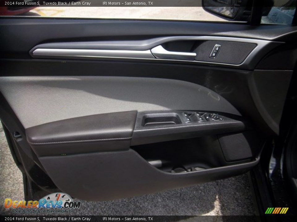 2014 Ford Fusion S Tuxedo Black / Earth Gray Photo #15