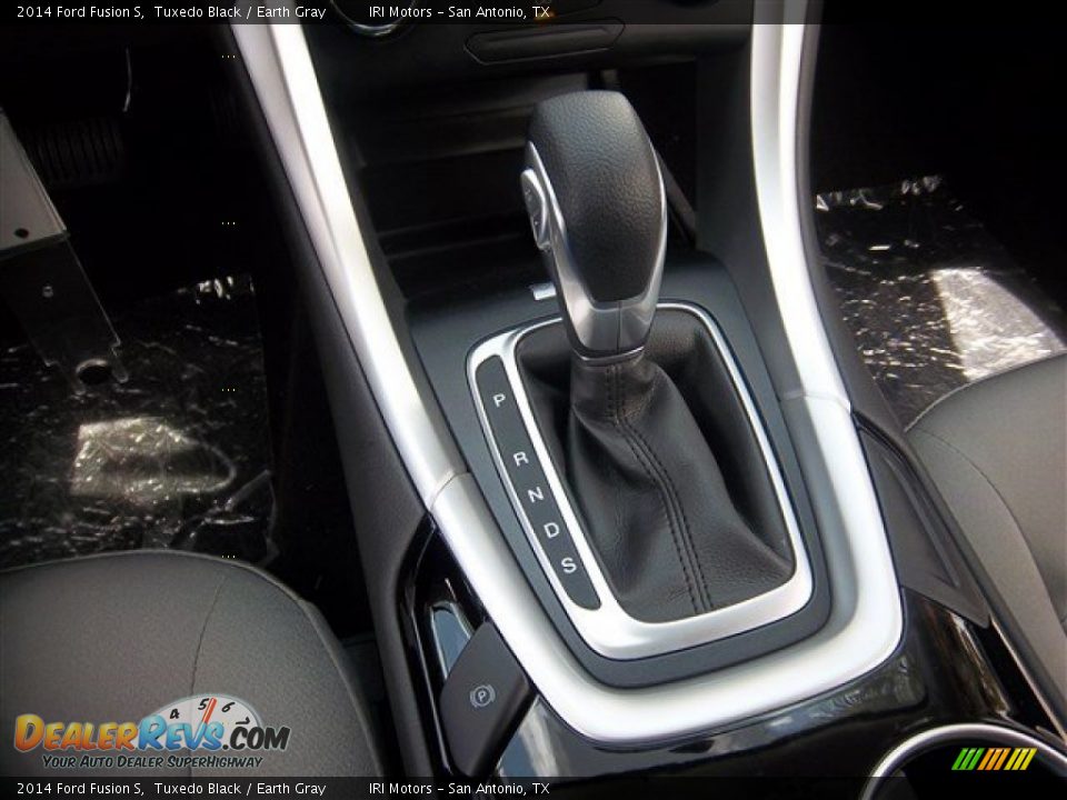 2014 Ford Fusion S Shifter Photo #20