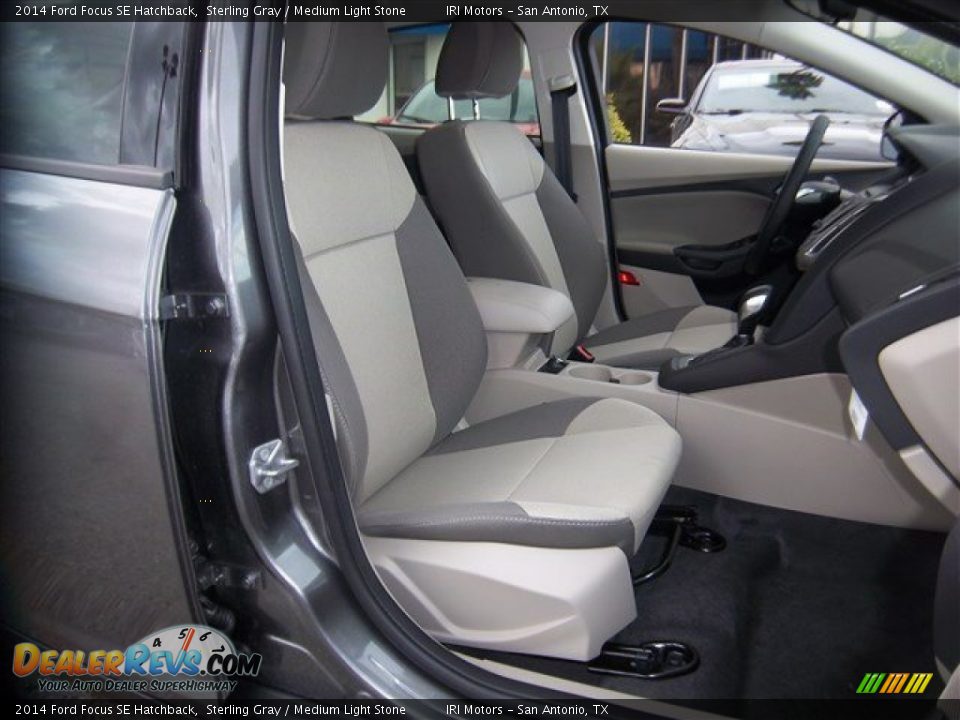 2014 Ford Focus SE Hatchback Sterling Gray / Medium Light Stone Photo #10