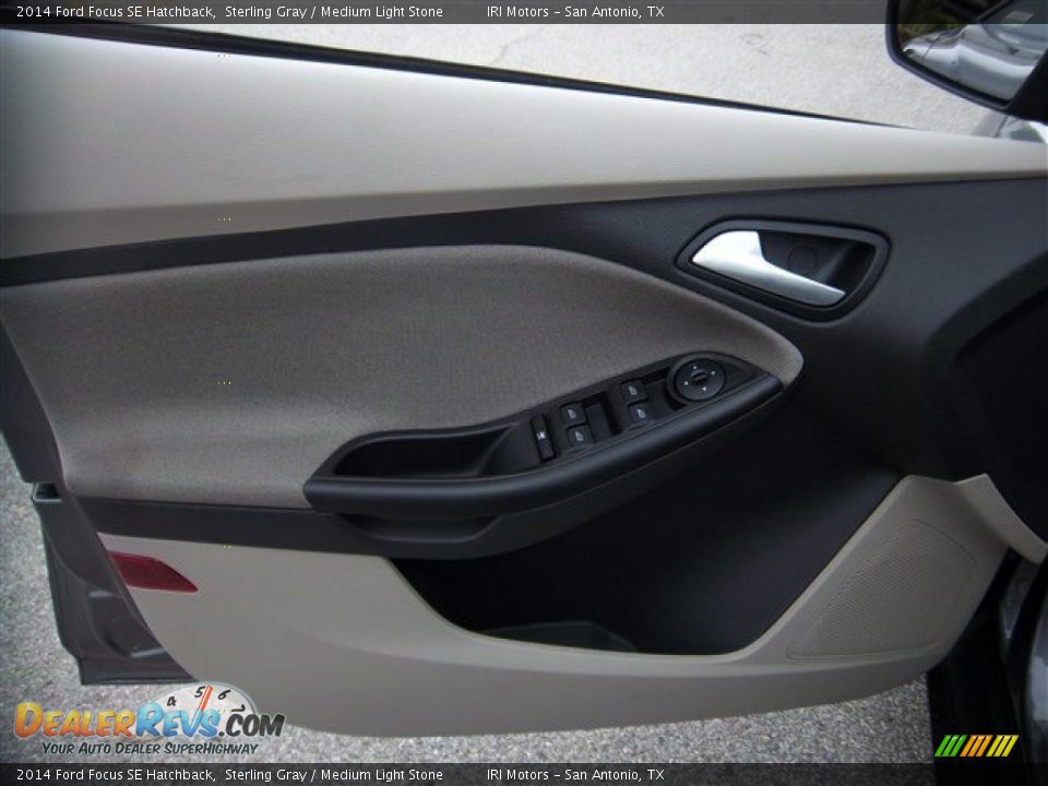 2014 Ford Focus SE Hatchback Sterling Gray / Medium Light Stone Photo #17