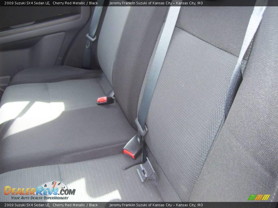 2009 Suzuki SX4 Sedan LE Cherry Red Metallic / Black Photo #8