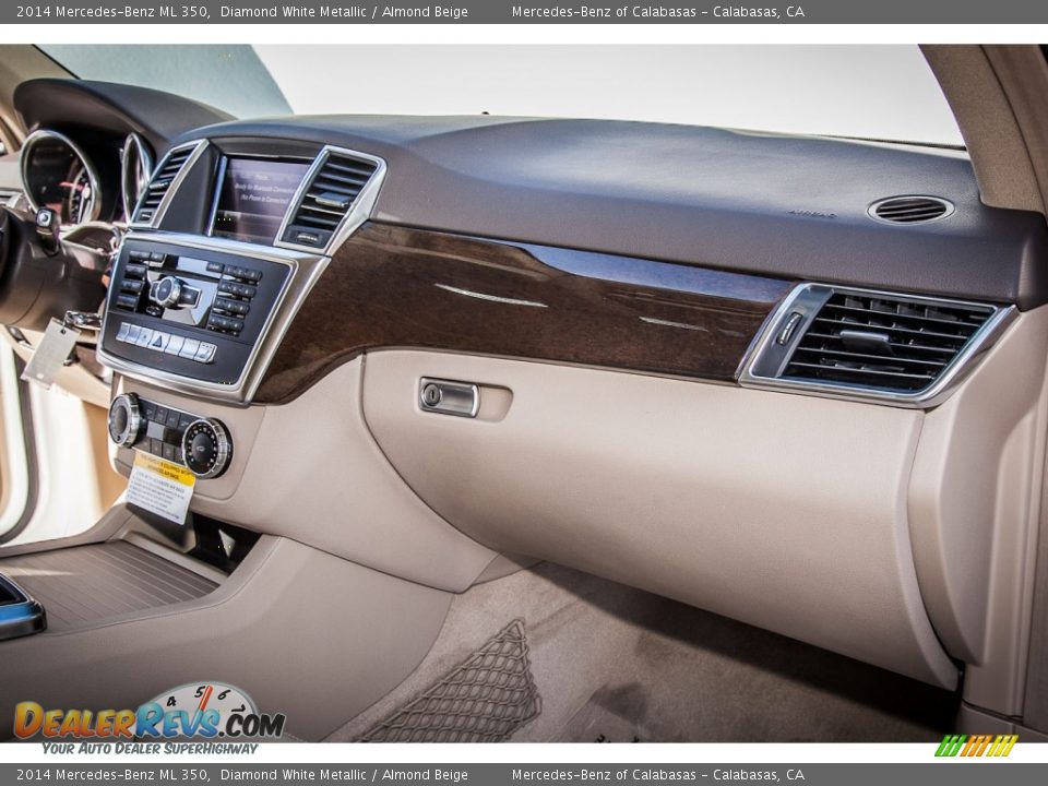 2014 Mercedes-Benz ML 350 Diamond White Metallic / Almond Beige Photo #8