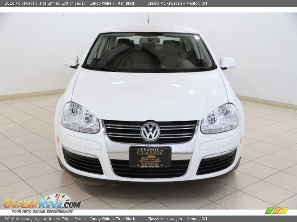 2010 Volkswagen Jetta Limited Edition Sedan Candy White / Titan Black Photo #2