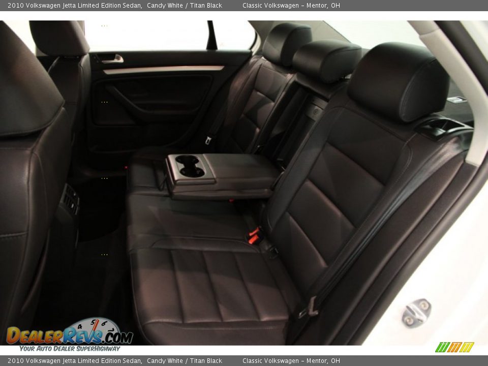 2010 Volkswagen Jetta Limited Edition Sedan Candy White / Titan Black Photo #13