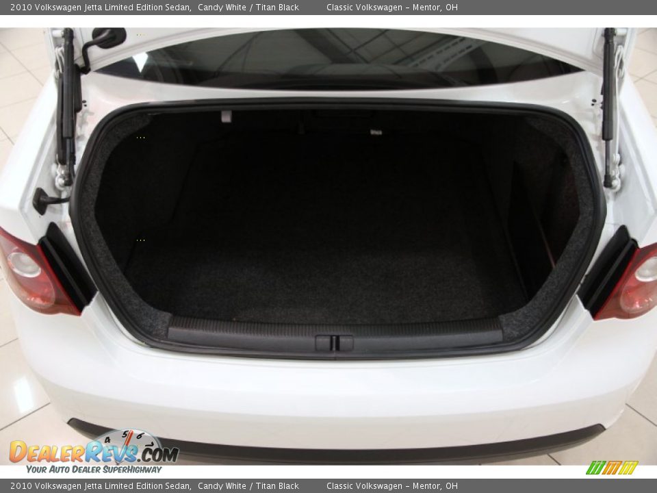 2010 Volkswagen Jetta Limited Edition Sedan Candy White / Titan Black Photo #15