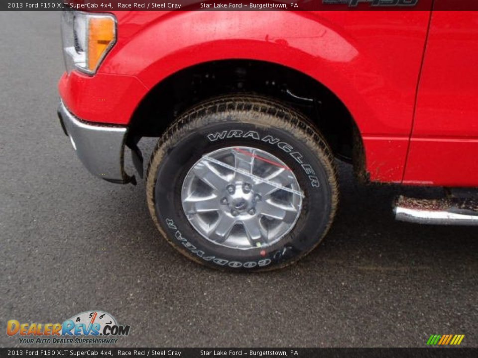 2013 Ford F150 XLT SuperCab 4x4 Race Red / Steel Gray Photo #9