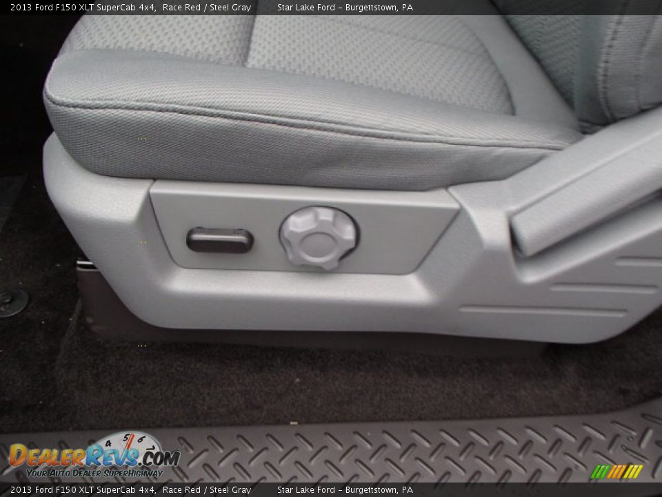 2013 Ford F150 XLT SuperCab 4x4 Race Red / Steel Gray Photo #16