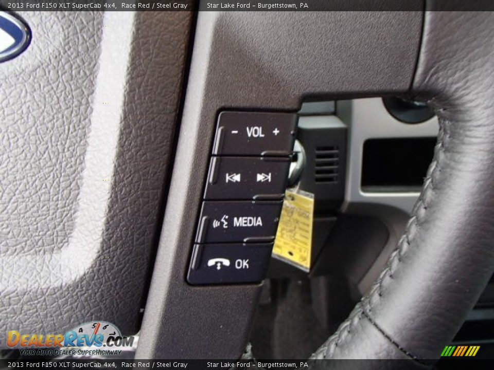 2013 Ford F150 XLT SuperCab 4x4 Race Red / Steel Gray Photo #22