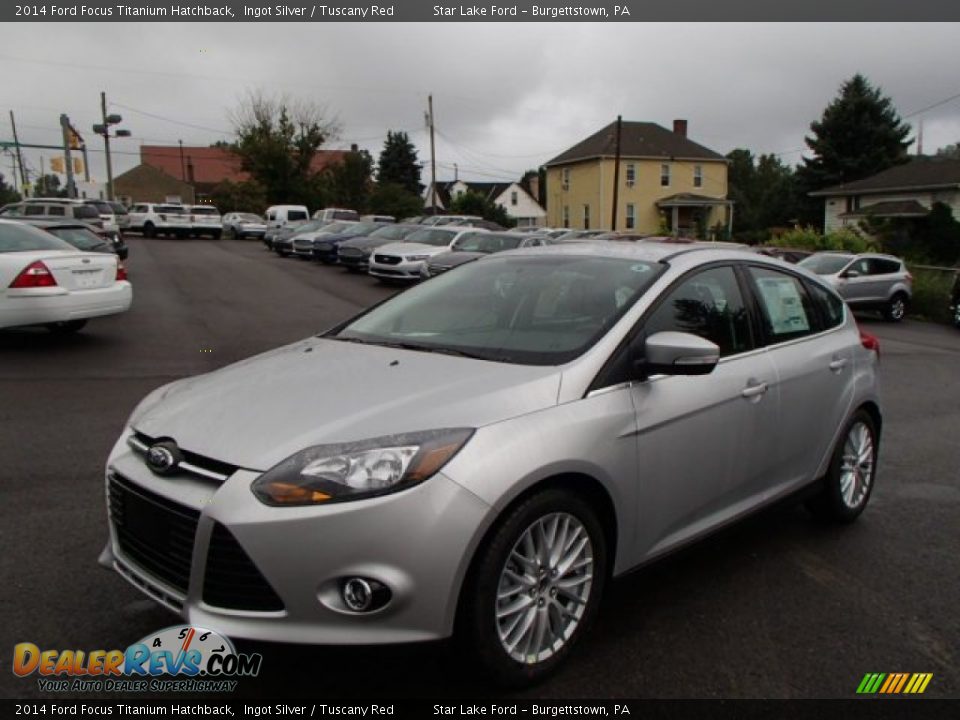 Front 3/4 View of 2014 Ford Focus Titanium Hatchback Photo #1