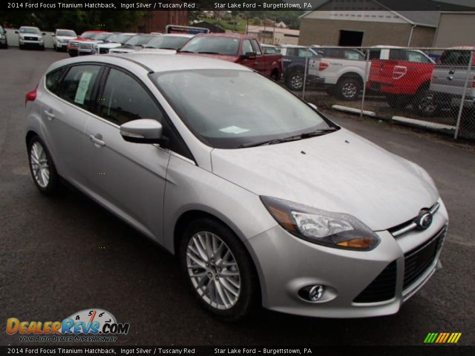 Front 3/4 View of 2014 Ford Focus Titanium Hatchback Photo #3