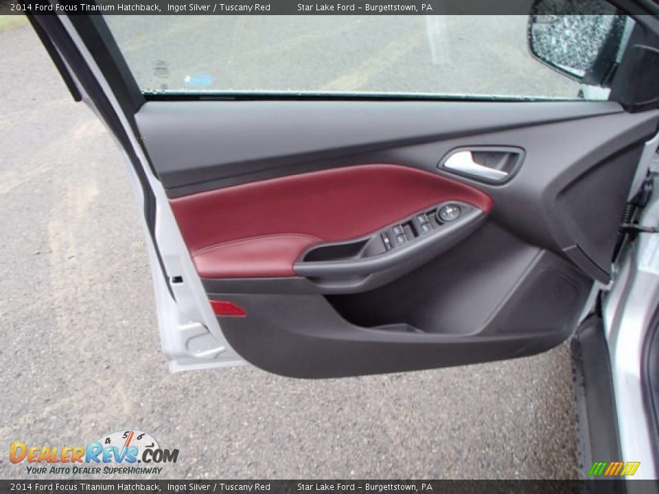 Door Panel of 2014 Ford Focus Titanium Hatchback Photo #11