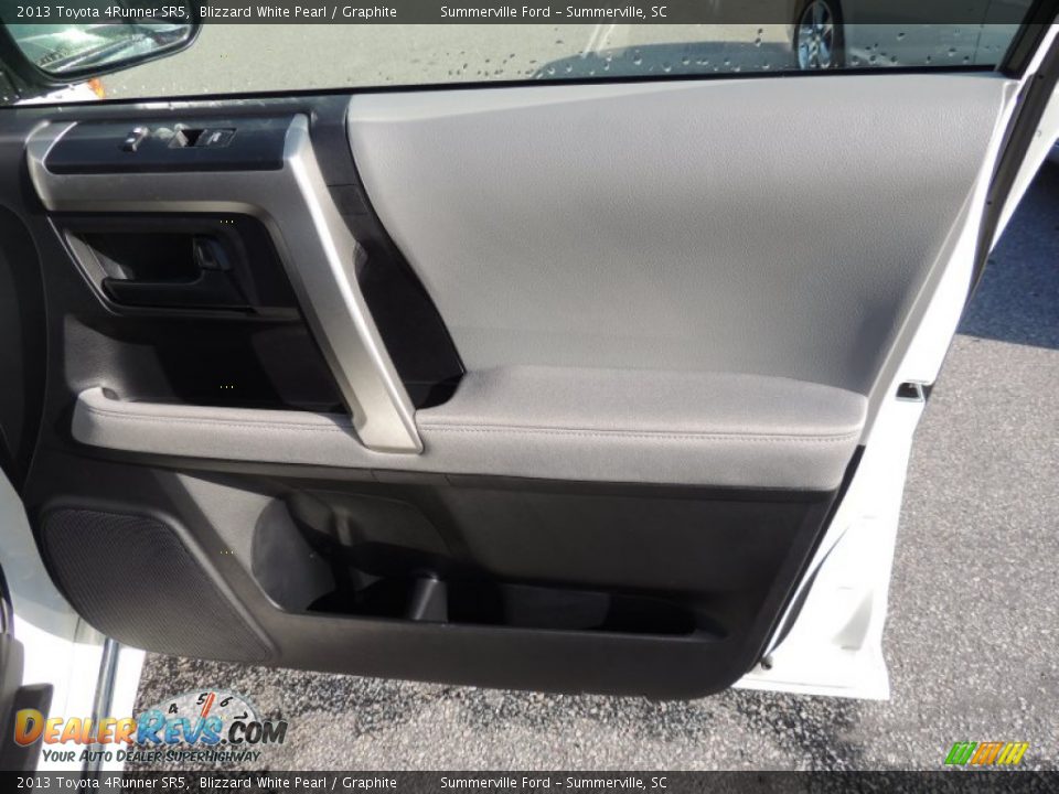 2013 Toyota 4Runner SR5 Blizzard White Pearl / Graphite Photo #11