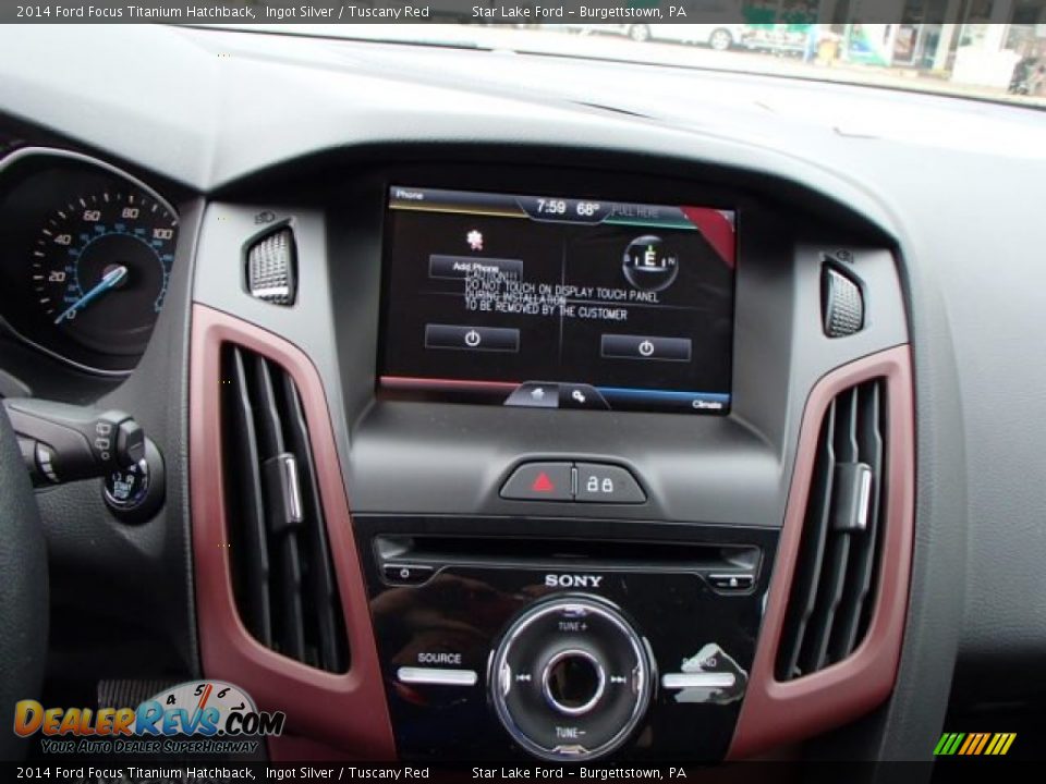 Controls of 2014 Ford Focus Titanium Hatchback Photo #17