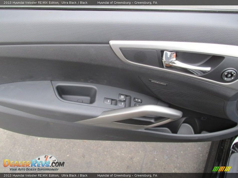 2013 Hyundai Veloster RE:MIX Edition Ultra Black / Black Photo #10