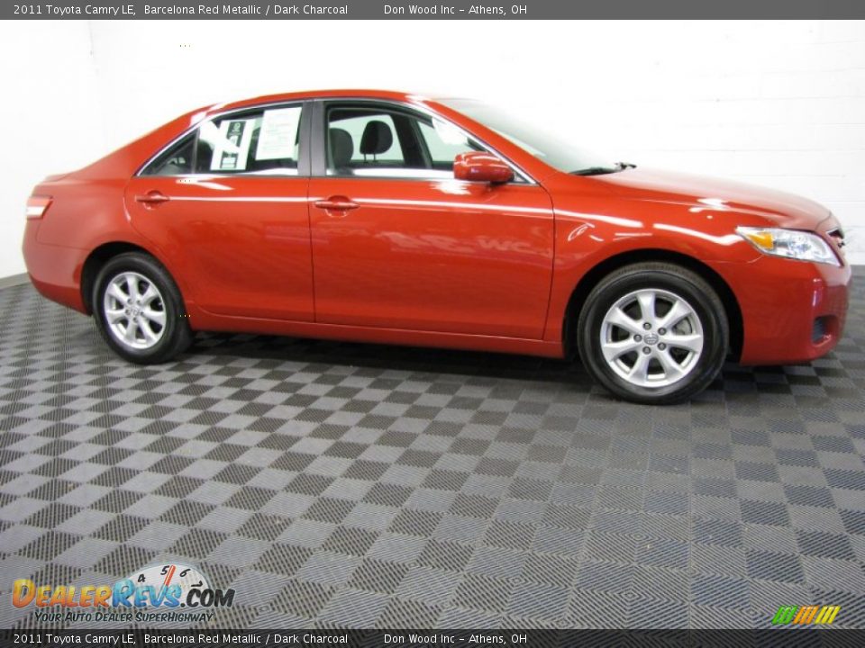 2011 Toyota Camry LE Barcelona Red Metallic / Dark Charcoal Photo #3