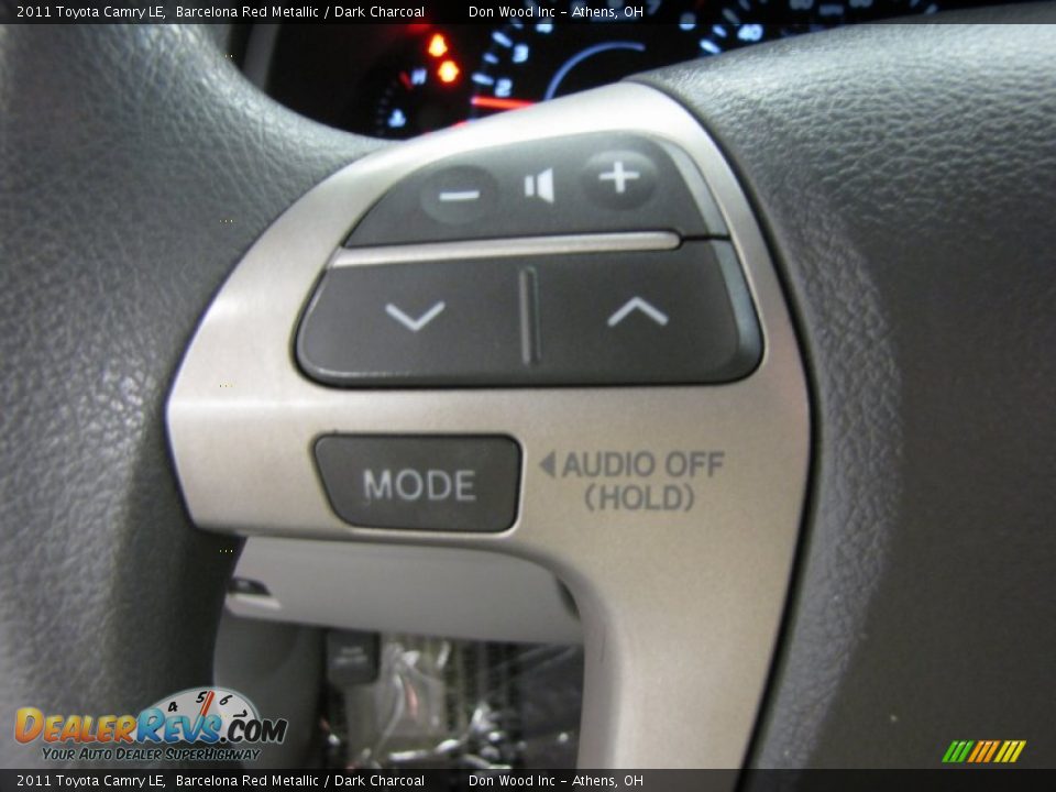2011 Toyota Camry LE Barcelona Red Metallic / Dark Charcoal Photo #16