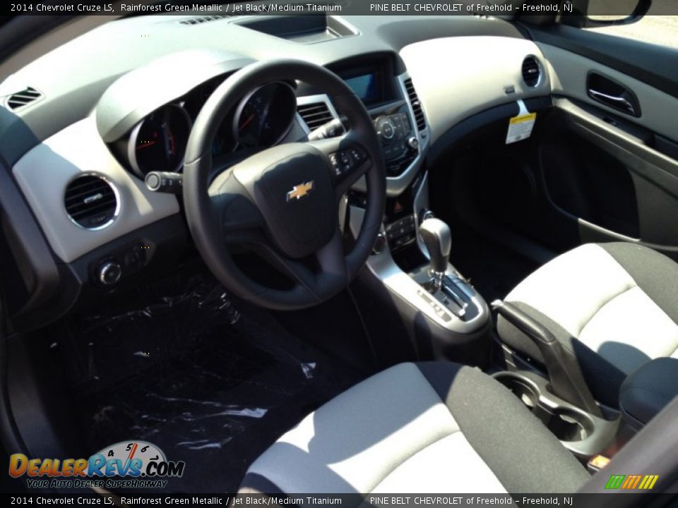 Jet Black/Medium Titanium Interior - 2014 Chevrolet Cruze LS Photo #7