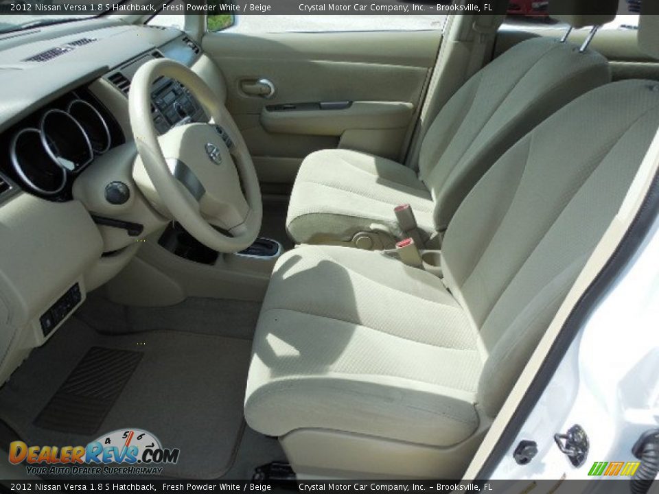 2012 Nissan Versa 1.8 S Hatchback Fresh Powder White / Beige Photo #4
