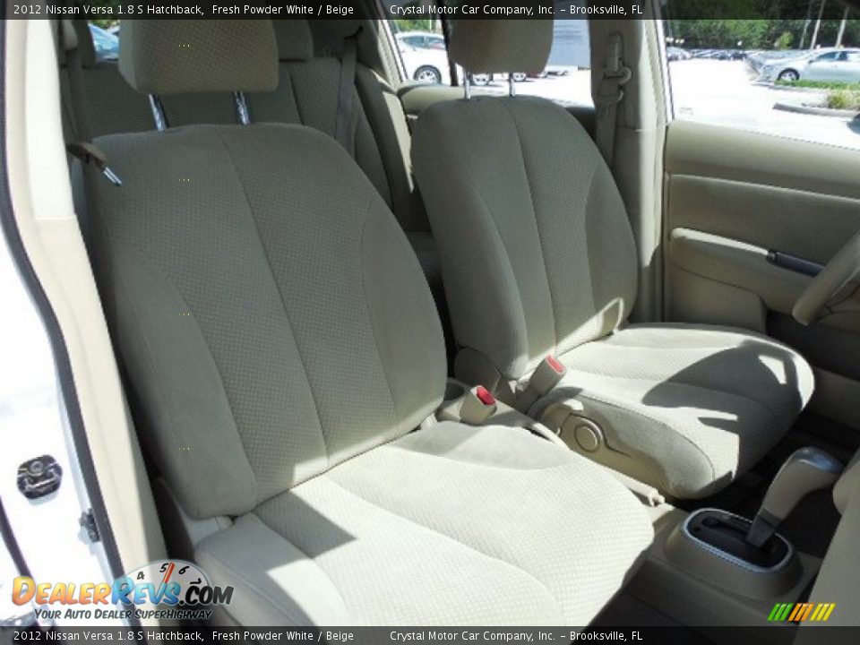 2012 Nissan Versa 1.8 S Hatchback Fresh Powder White / Beige Photo #13