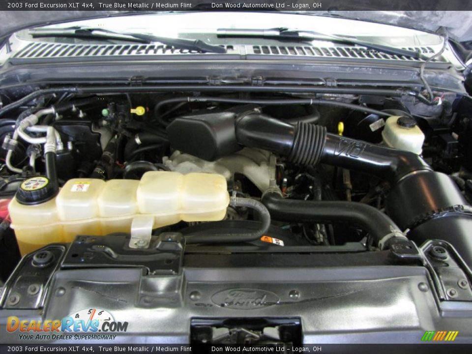 2003 Ford Excursion XLT 4x4 6.8 Liter SOHC 20-Valve V10 Engine Photo #32