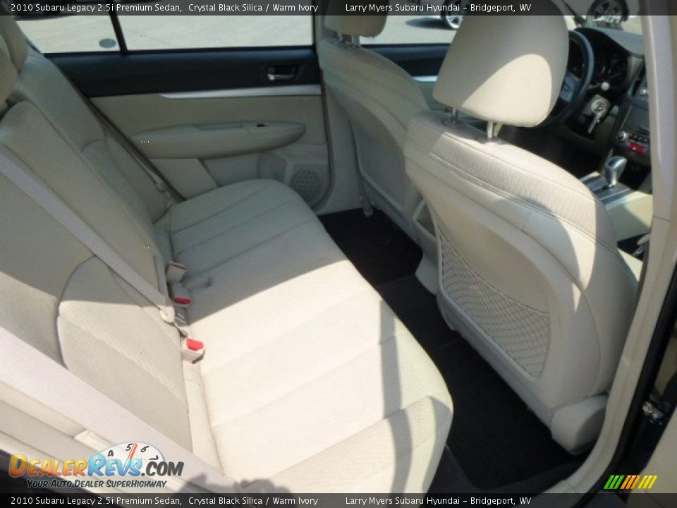 2010 Subaru Legacy 2.5i Premium Sedan Crystal Black Silica / Warm Ivory Photo #12