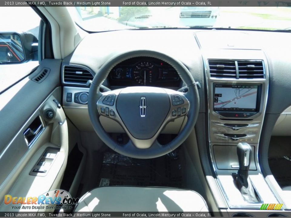 2013 Lincoln MKX FWD Tuxedo Black / Medium Light Stone Photo #9