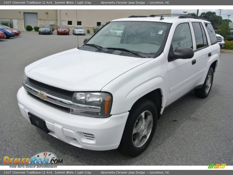 2007 Chevrolet TrailBlazer LS 4x4 Summit White / Light Gray Photo #1