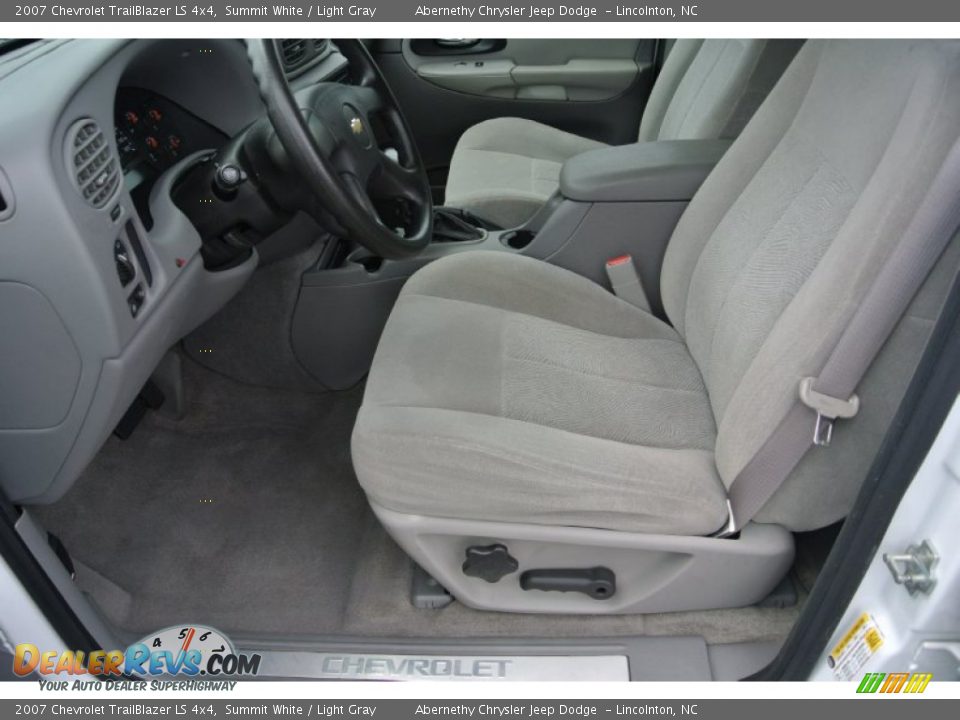 2007 Chevrolet TrailBlazer LS 4x4 Summit White / Light Gray Photo #7