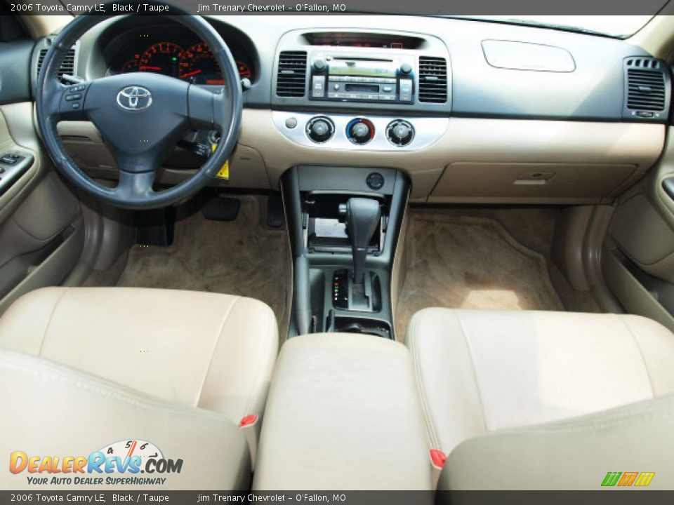 2006 Toyota Camry LE Black / Taupe Photo #6