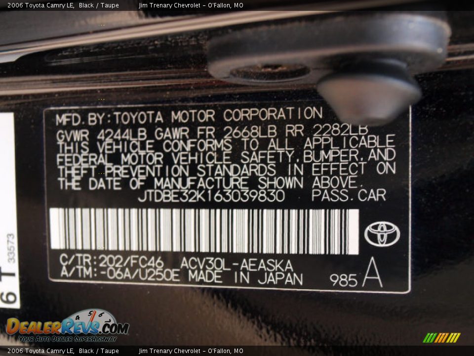 2006 Toyota Camry LE Black / Taupe Photo #8