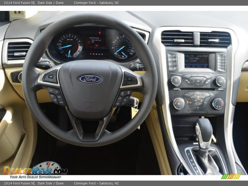 Dashboard of 2014 Ford Fusion SE Photo #10