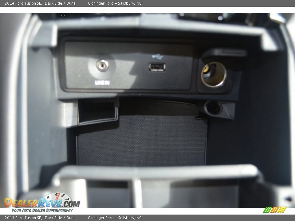 2014 Ford Fusion SE Dark Side / Dune Photo #13