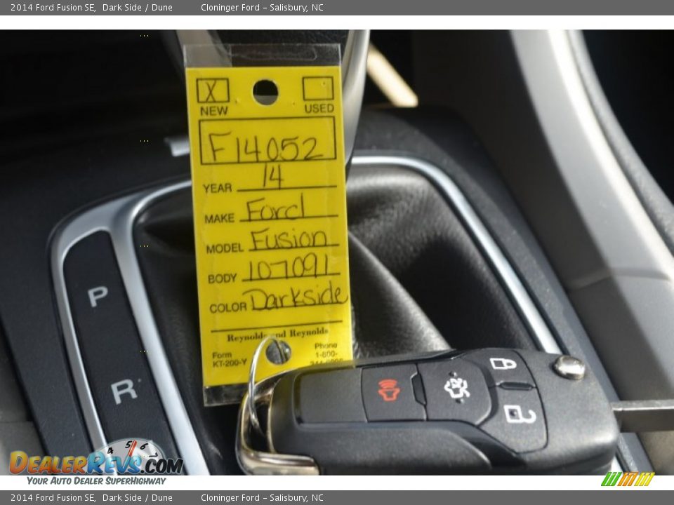 2014 Ford Fusion SE Dark Side / Dune Photo #17