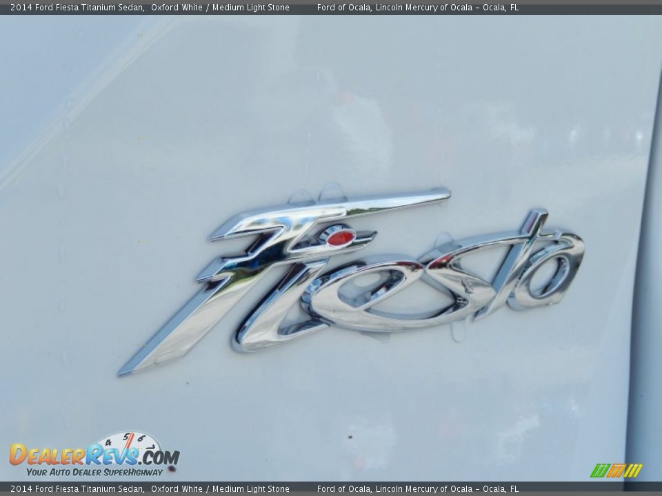 2014 Ford Fiesta Titanium Sedan Oxford White / Medium Light Stone Photo #4
