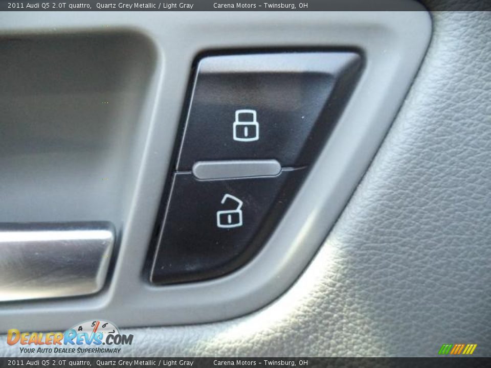 2011 Audi Q5 2.0T quattro Quartz Grey Metallic / Light Gray Photo #19