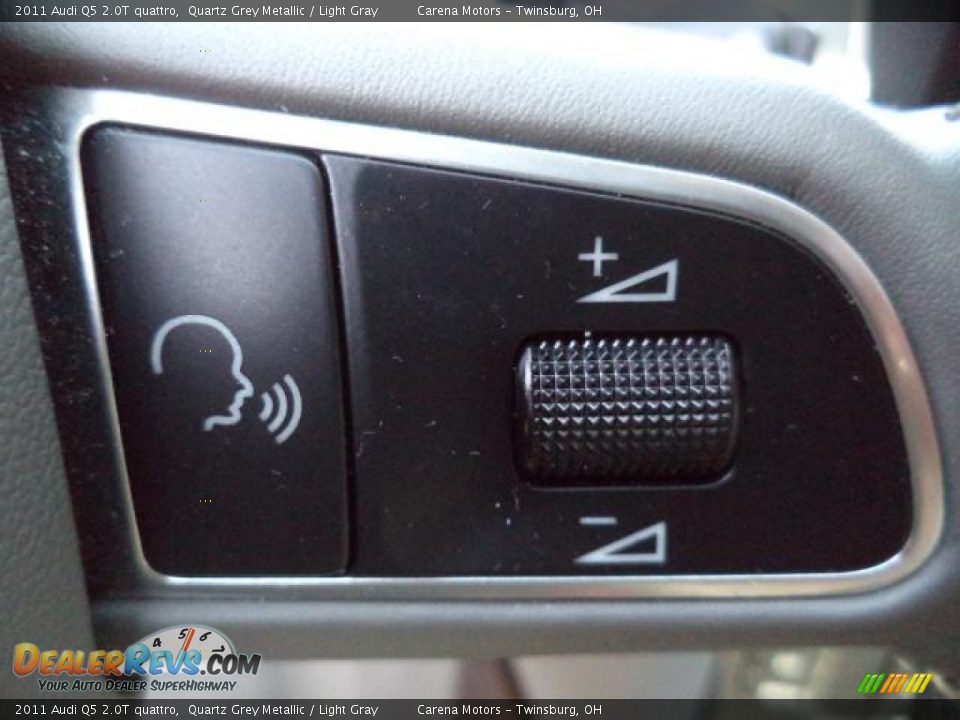 2011 Audi Q5 2.0T quattro Quartz Grey Metallic / Light Gray Photo #23