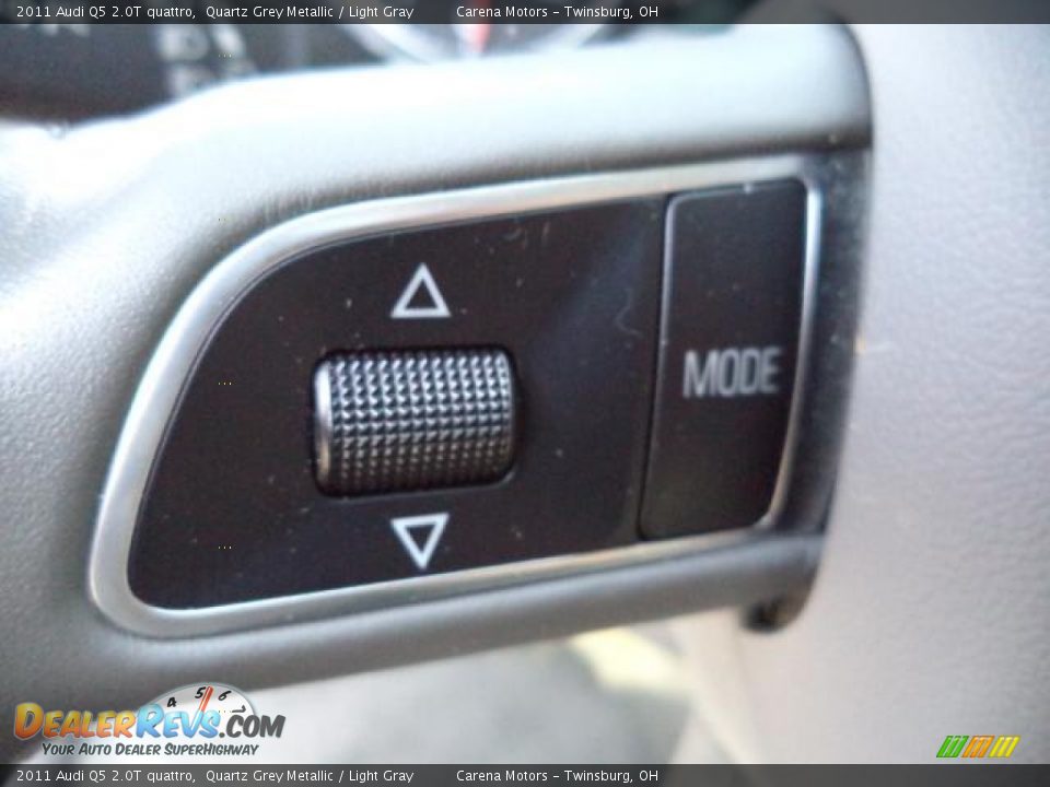2011 Audi Q5 2.0T quattro Quartz Grey Metallic / Light Gray Photo #24