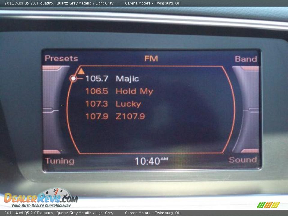 2011 Audi Q5 2.0T quattro Quartz Grey Metallic / Light Gray Photo #26