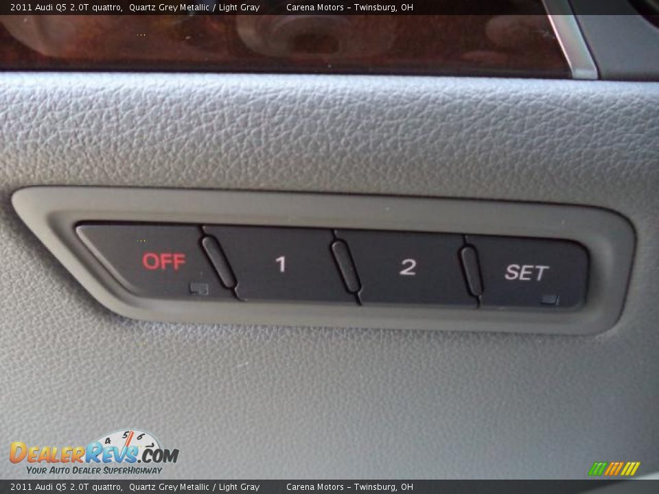2011 Audi Q5 2.0T quattro Quartz Grey Metallic / Light Gray Photo #29