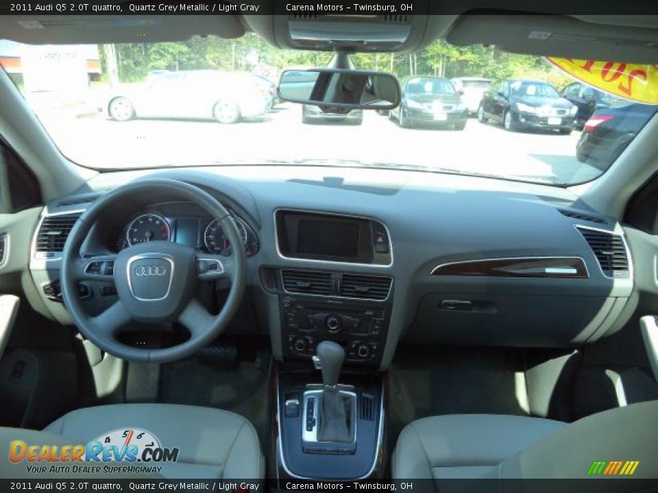 2011 Audi Q5 2.0T quattro Quartz Grey Metallic / Light Gray Photo #34
