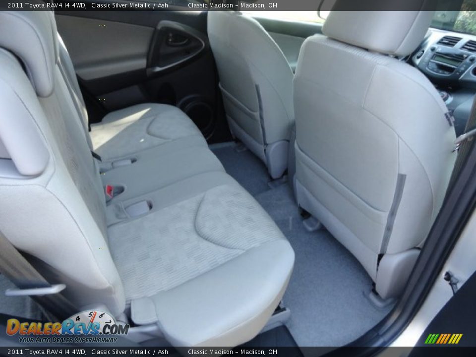 2011 Toyota RAV4 I4 4WD Classic Silver Metallic / Ash Photo #8